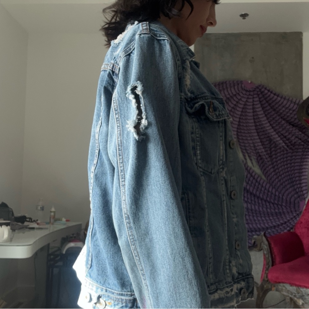 Jean jacket - Picture 5 of 9